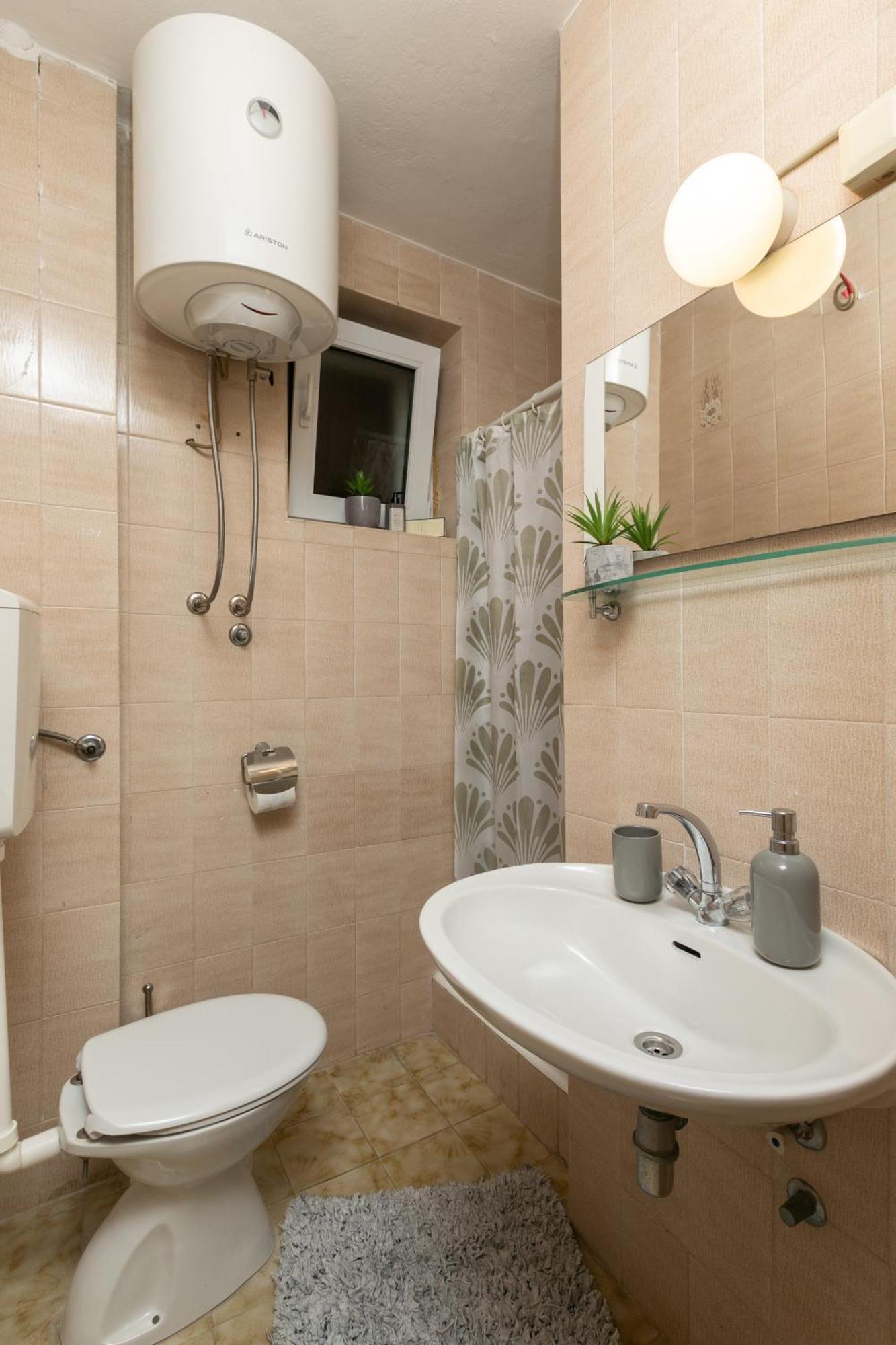 Sea View M Apartma