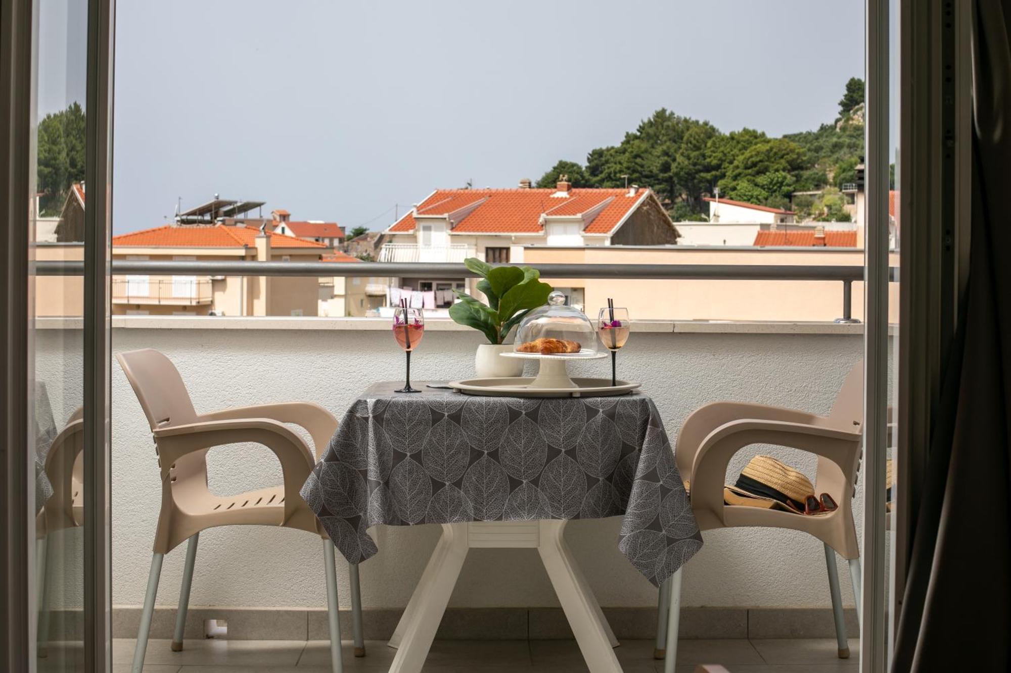 Apartma Sea View M