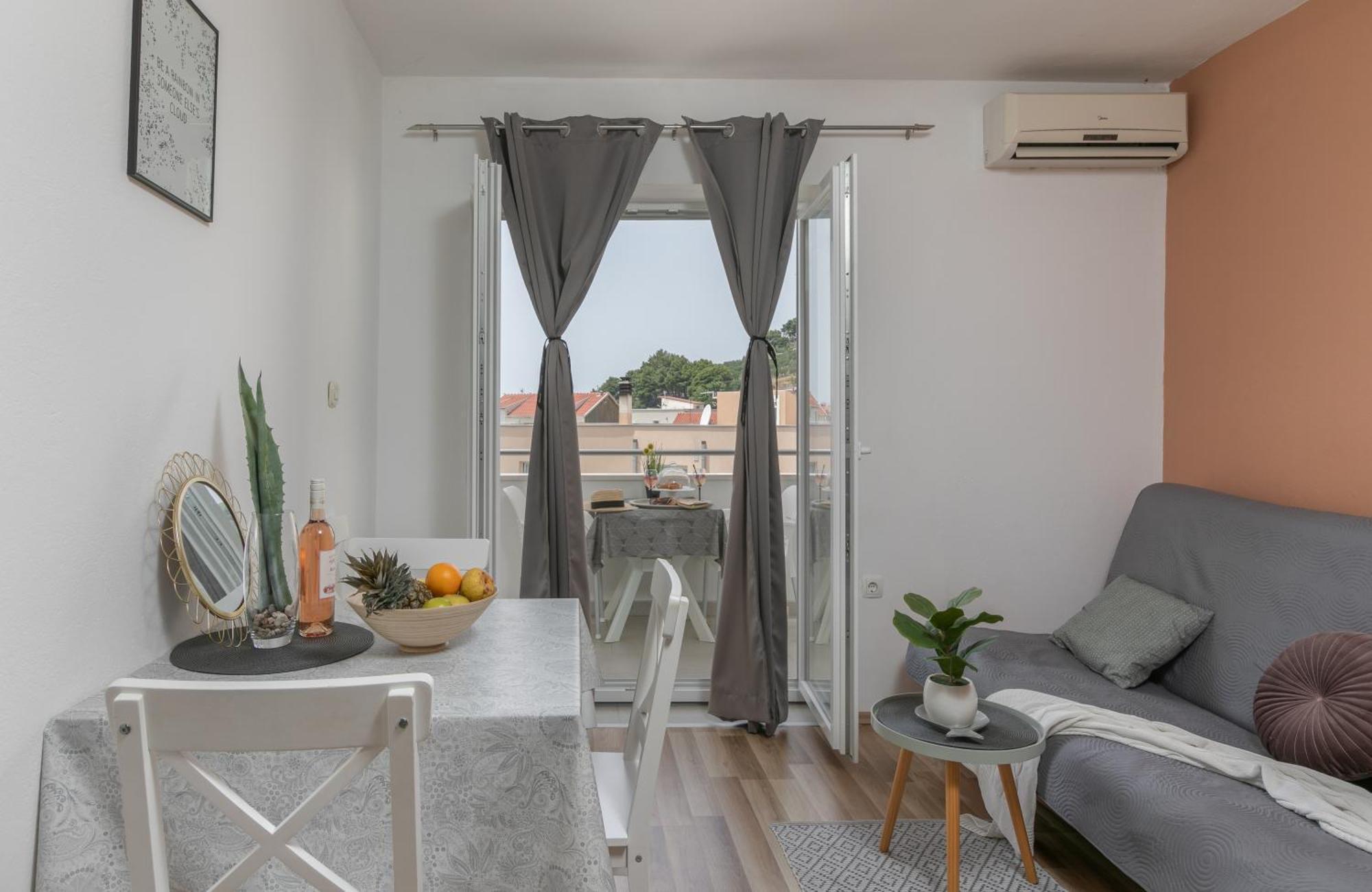 Apartman Sea View M *